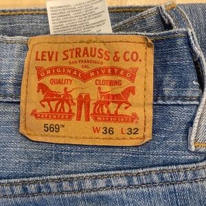 569 loose straight 36X32